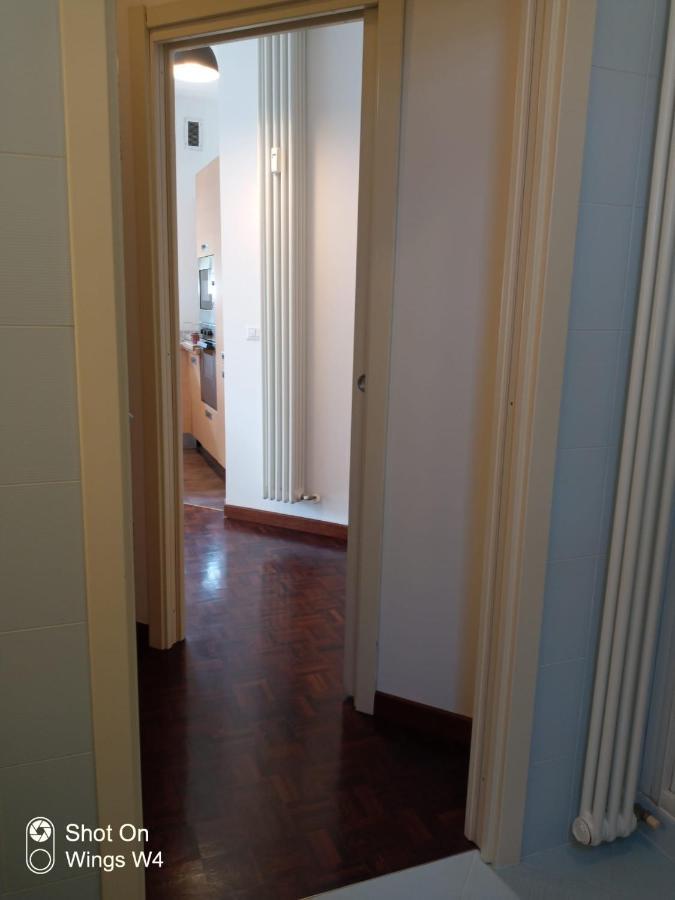 Appartamento Deluxe Con Parcheggio Gratuito Segrate Buitenkant foto
